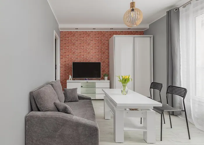 Emilii Plater Chic Studio